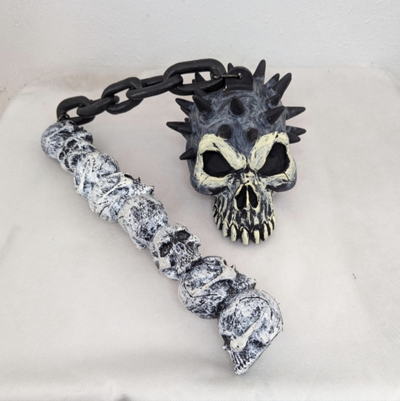 Vintage Skull Flail Mace & Chain Skeleton Medieval Costume Plastic Rubies 1995 - Picture 1 of 5